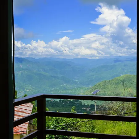 11 Gaon Homestay Lansdowne Exterior photo