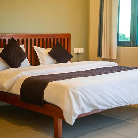 11 Gaon Homestay Lansdowne Exterior photo